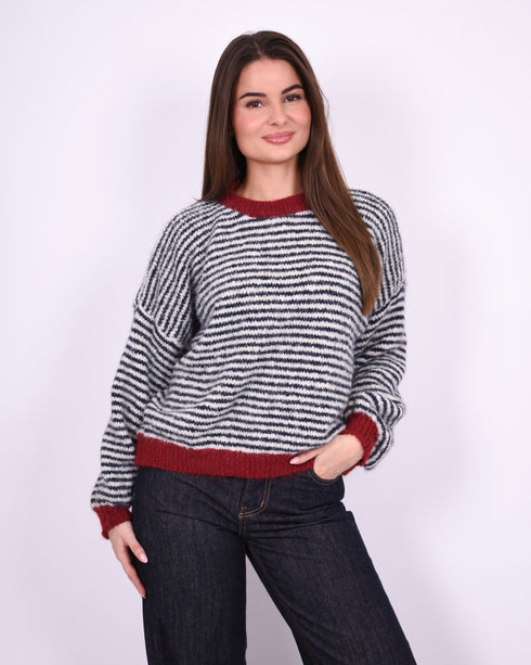 Striped sweater navy/red