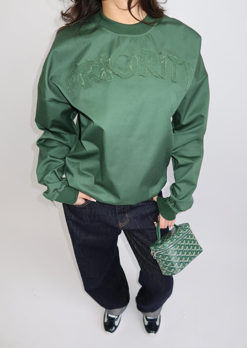 priority distressed logo sweater green
