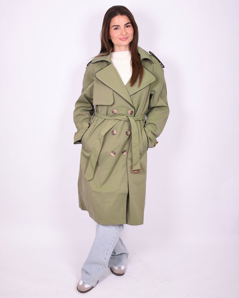 fall trenchcoat green