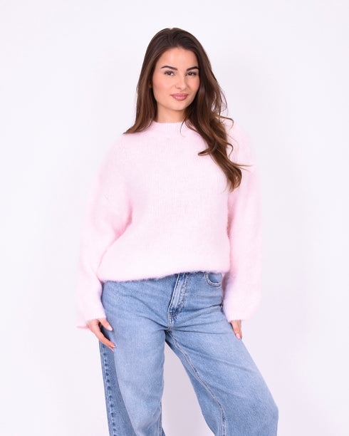 fluffy sweater pink