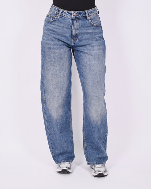 bum denim patch stretch jeans