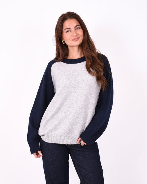 Raglan knit sweater navy