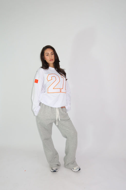 Priority ‘21’ longsleeve white