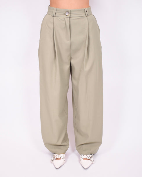Pleated button pantalon green