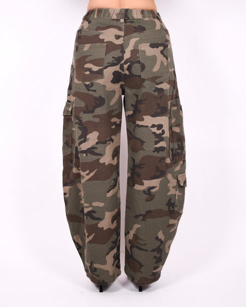 Camo baggy pants