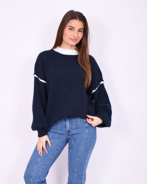 cozy knit navy/white