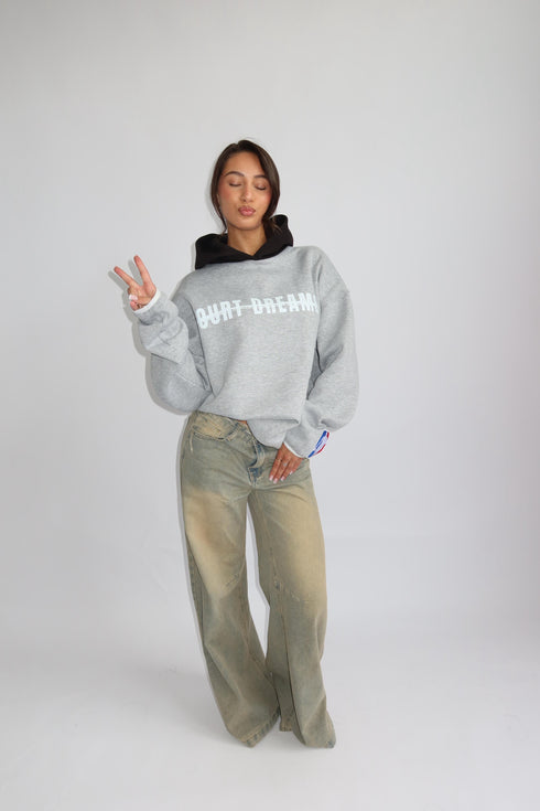Priority court dreams hoodie light grey