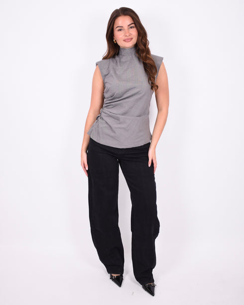mae checkered top grey
