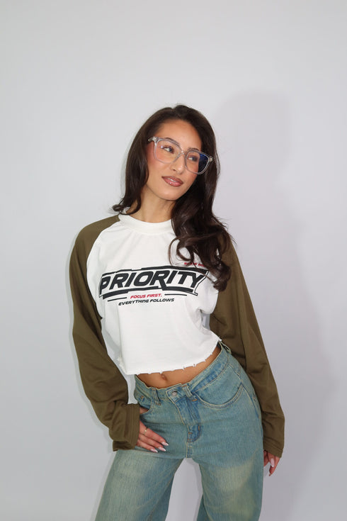 Priority focus Cropped longsleeve khaki