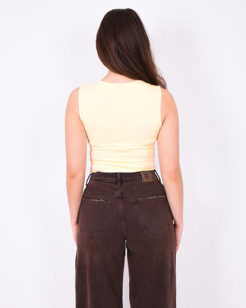 Tank body soft yellow