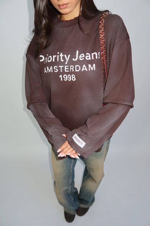Priority destroyed Amsterdam longsleeve Brown