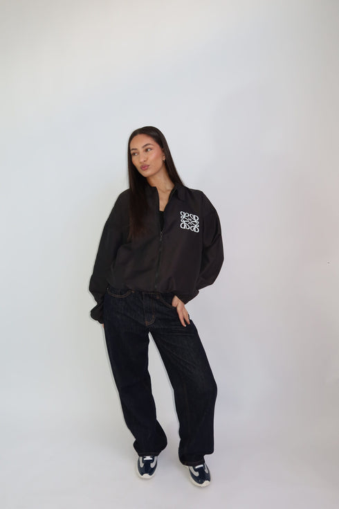Priority monogram windjacket black