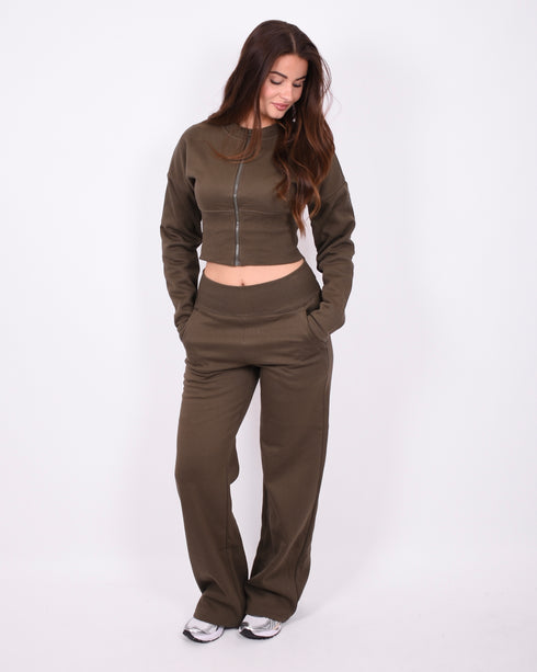 Redefined tall jogger green
