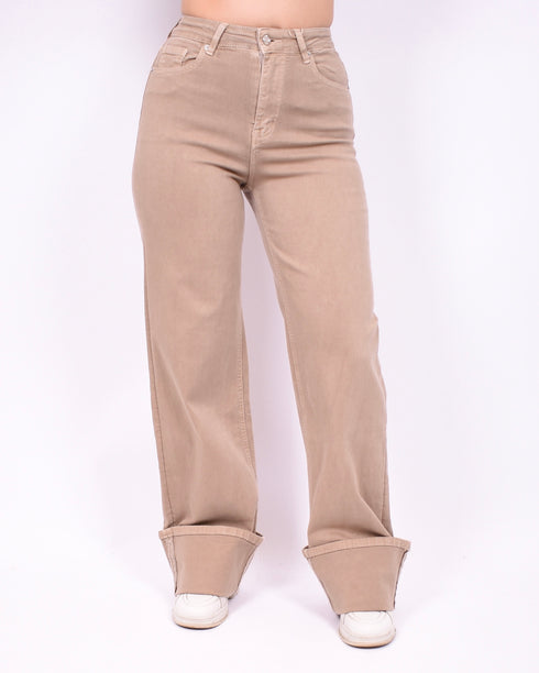 folded stretch jeans beige