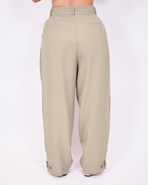 Pleated button pantalon green