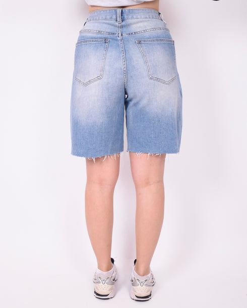ripped stretch jort vintage blue