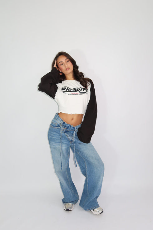 Priority focus Cropped longsleeve black