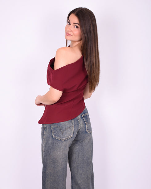 Off shoulder draped top bordeaux