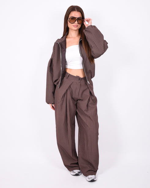 pleated checkered pants brown