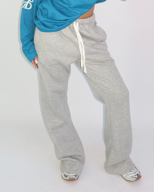 priority tall jogger light grey