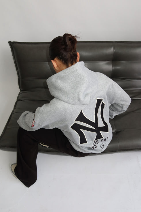 priority yankee hoodie light grey