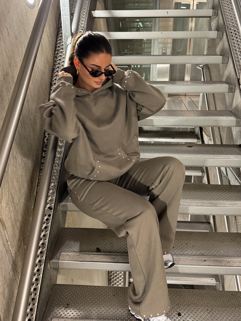 studs tracksuit dark olive