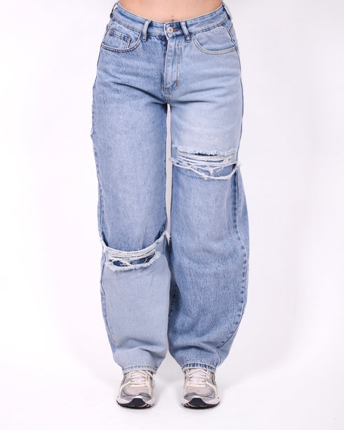 ripped balloon stretch jeans