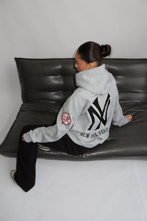 priority yankee hoodie light grey