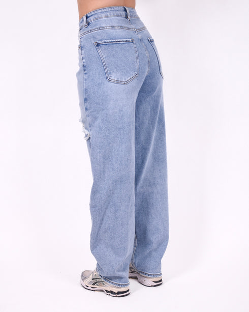 ripped balloon stretch jeans