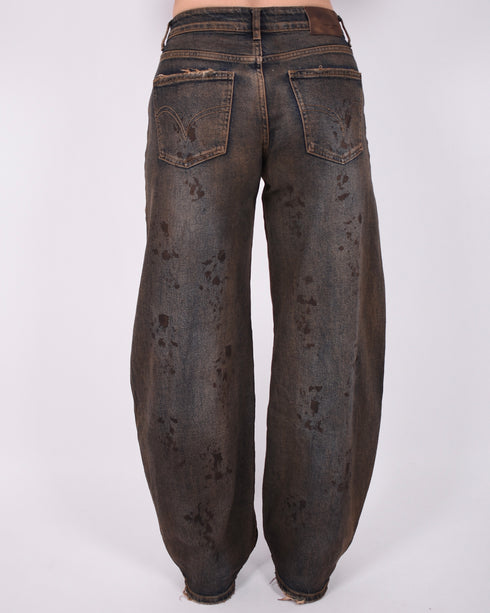 dark brown vintage washed barrel jeans