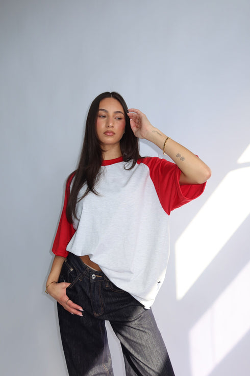 Priority baseball tee white/red