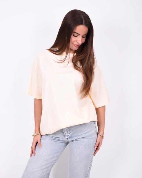 basic tee butter yellow