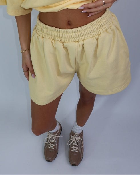 jogger short yellow